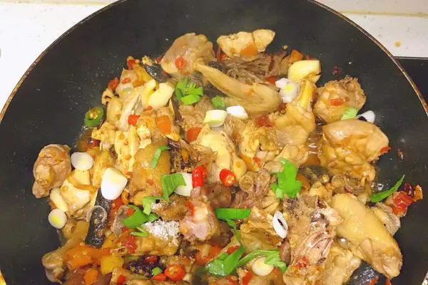 红烧鸡块