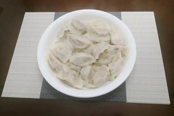 木耳胡萝卜水饺