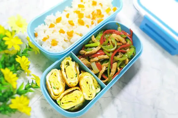 青椒肉丝玉子烧便当