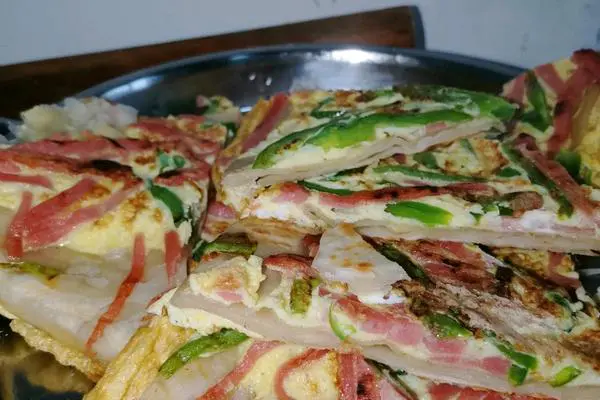 青椒火腿饼（青椒火腿披萨）
