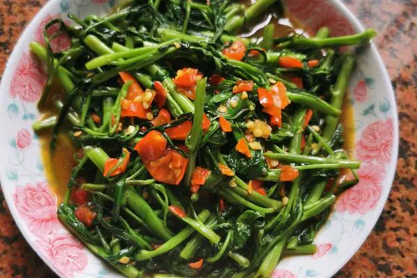 剁椒空心菜