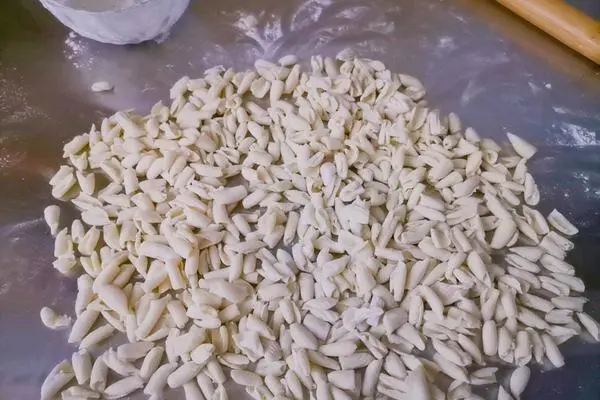手工麻食