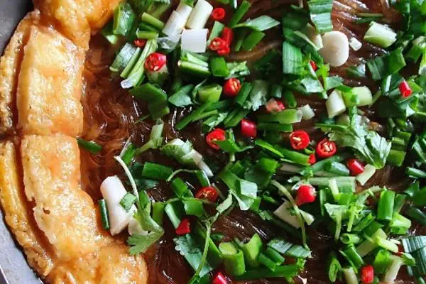 鱼锅贴饼子