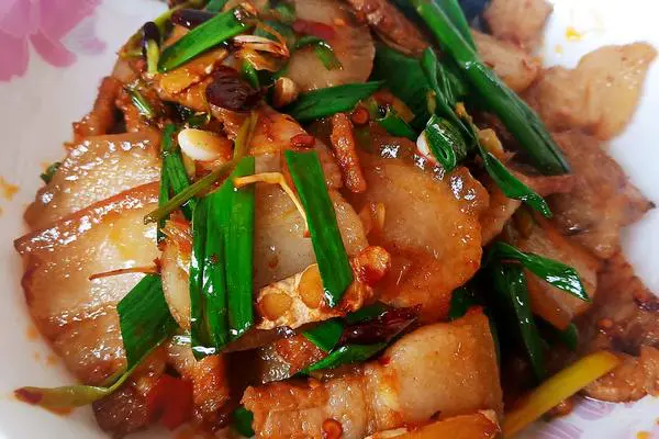 蒜苗回锅肉
