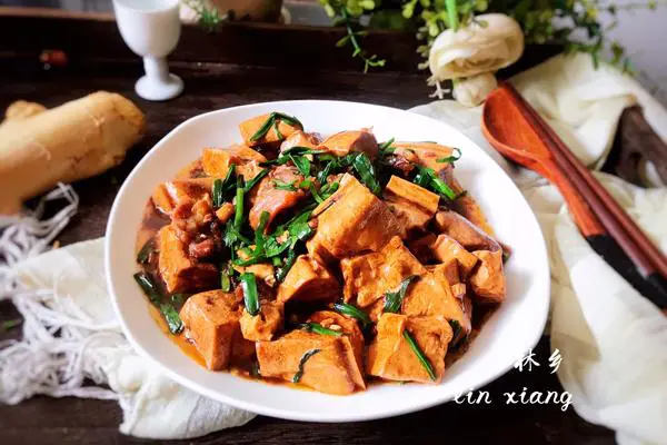 韭菜烧豆腐