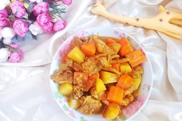 咖喱土豆鸡块