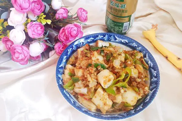 酸菜猪肠粉