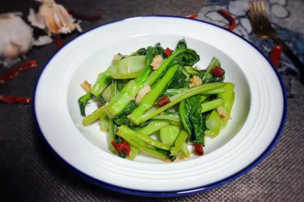 酸辣菜心