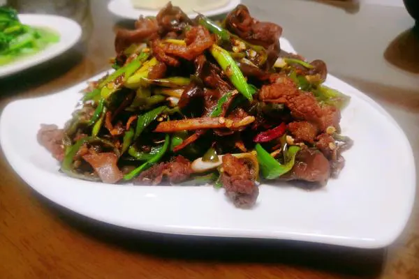 木耳辣椒炒肉