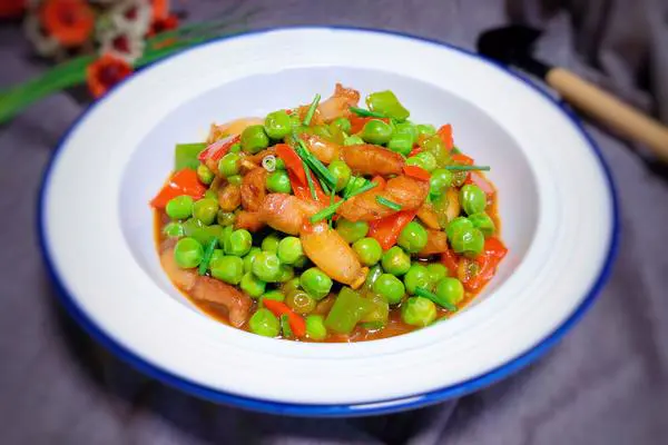豌豆米炒肉
