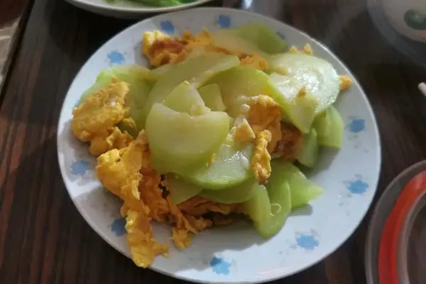 西葫芦炒鸡蛋