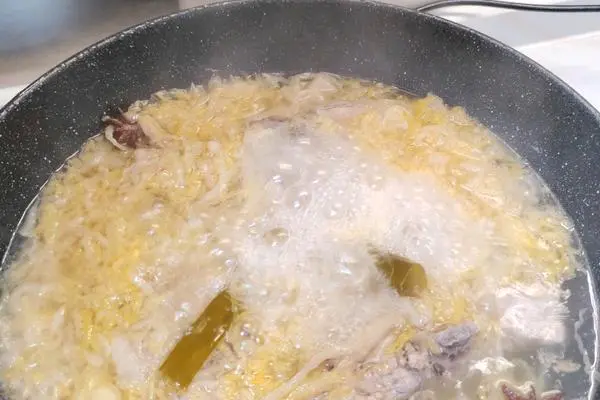 排骨炖酸菜