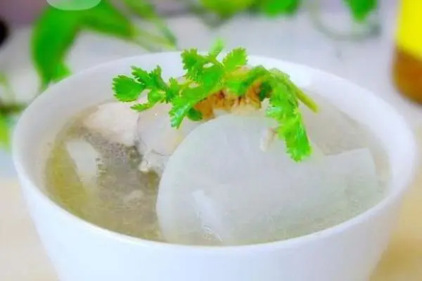 萝卜排骨天麻汤