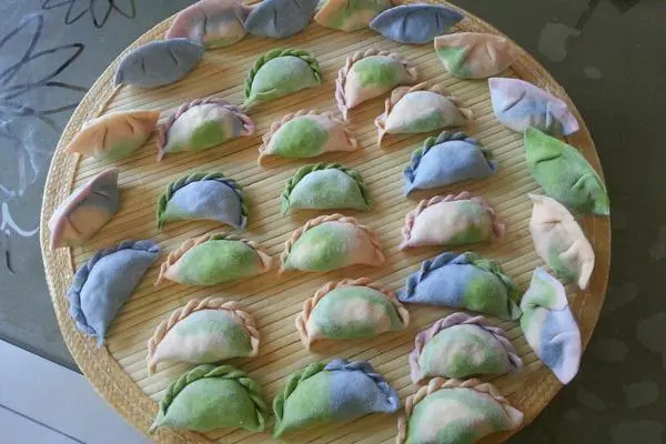 彩色水饺