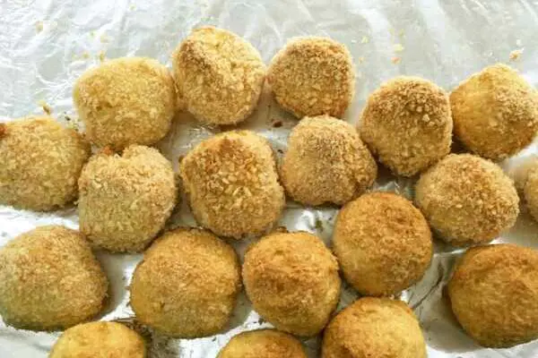 椰蓉酥球
