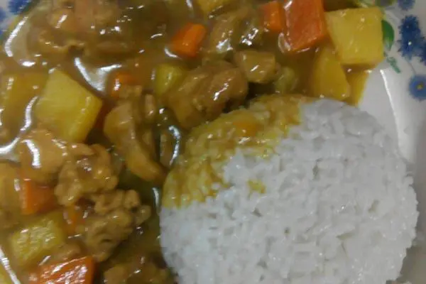 咖喱土豆鸡肉饭