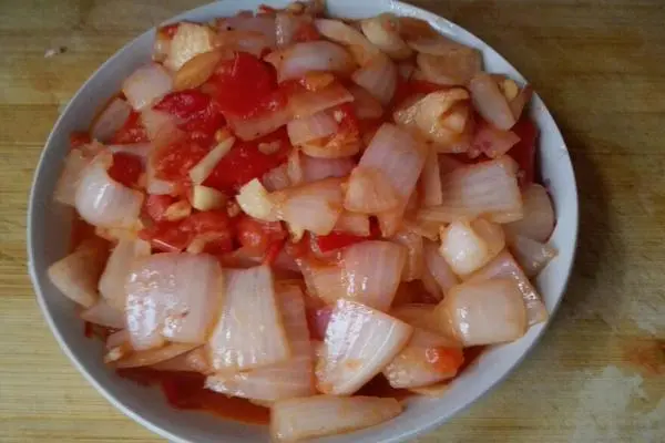 番茄炒洋葱