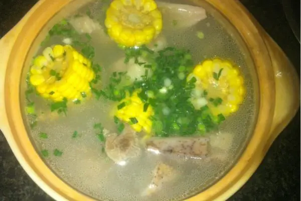 排骨玉米莲藕汤