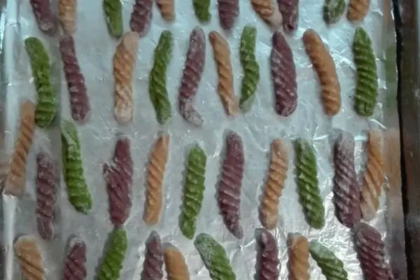 彩色虫虫面