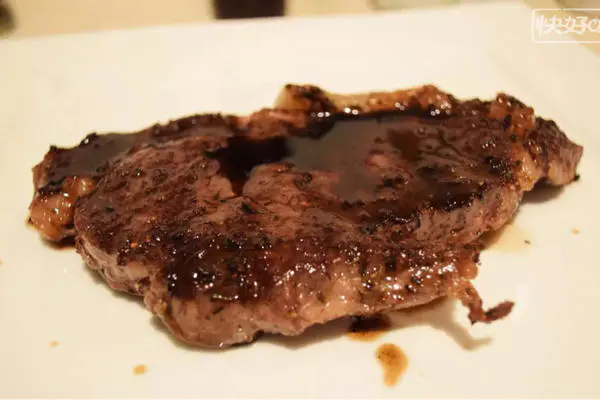 煎牛排