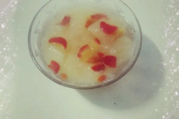 银耳雪梨美颜汤