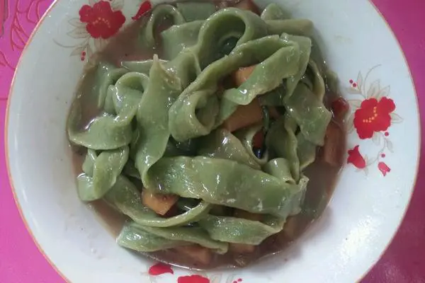 陕西菠菜扯面