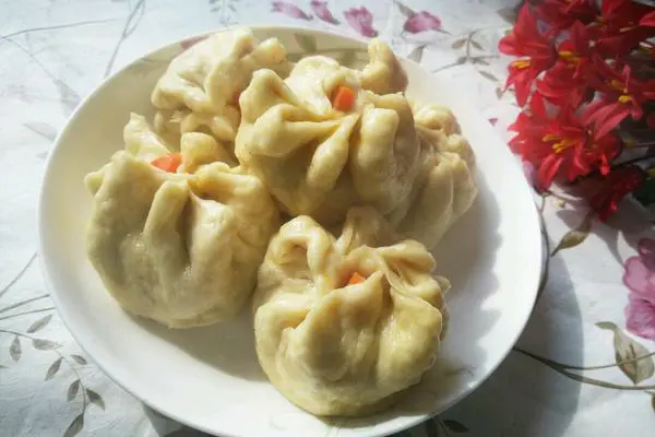 胡萝卜羊肉包子