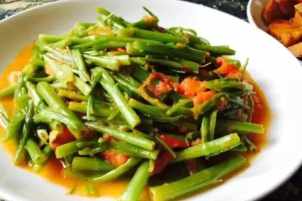 西红柿炒空心菜 素食超简单快手菜
