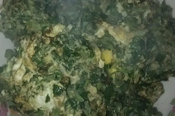 香椿芽炒鸡蛋