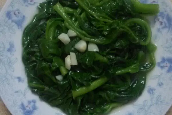 蒜香木耳菜