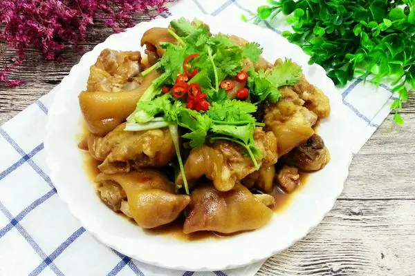 卤水猪蹄