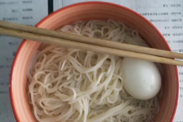 面条鸡蛋