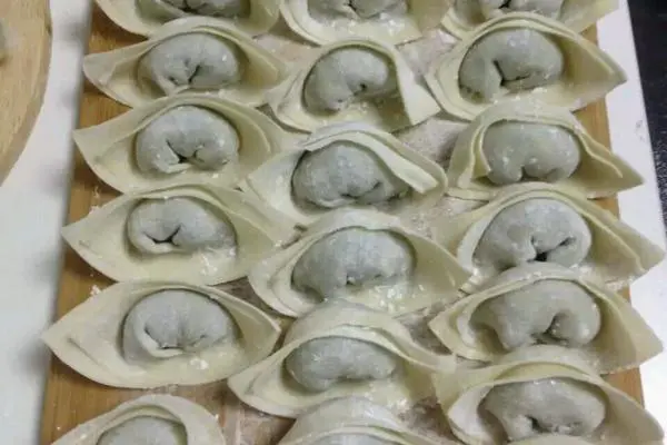 荠菜肉馄饨