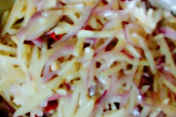 土豆丝炒洋葱丝