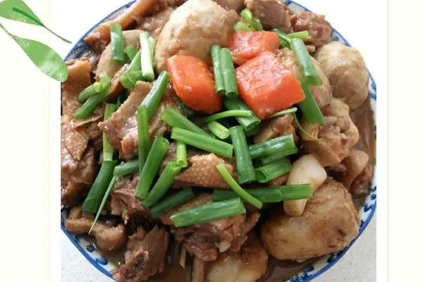香芋焖鸭