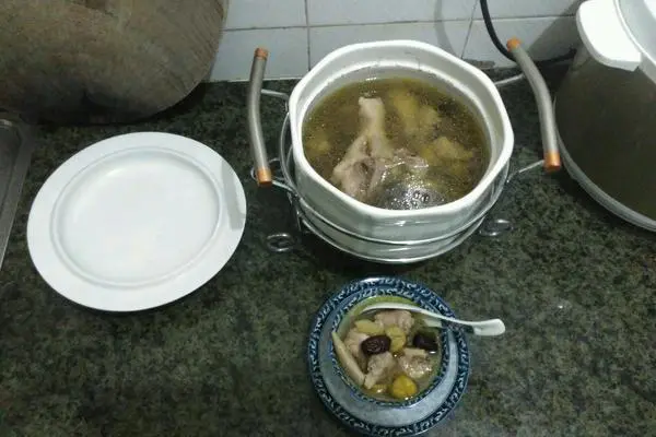 栗子炖老鸡