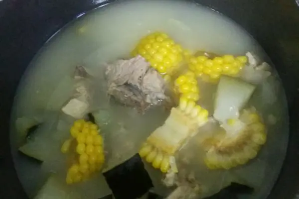 排骨冬瓜玉米汤