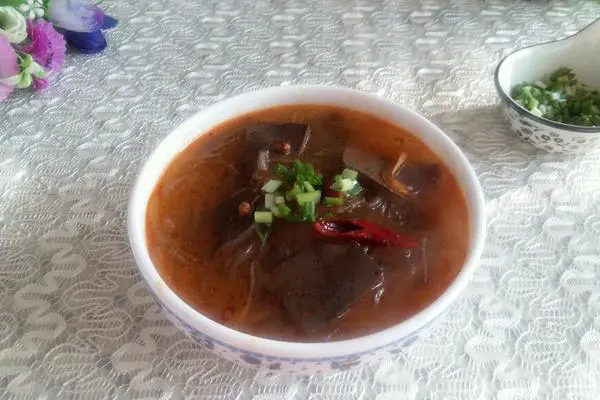 粉汤烩羊血