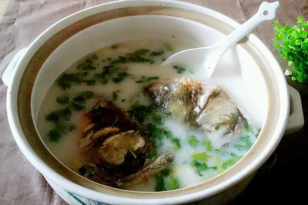 胖鱼头汤