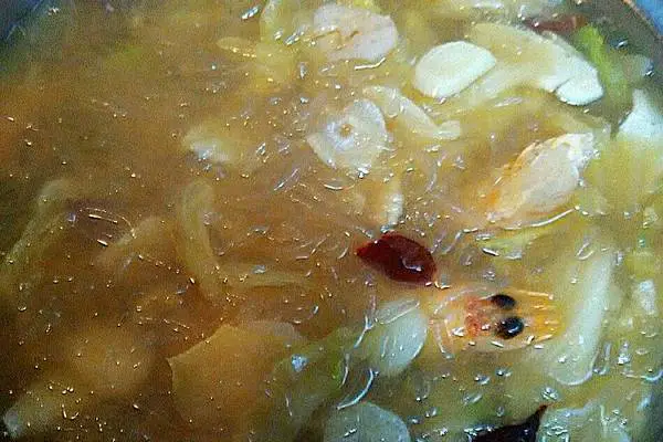 鲜虾白菜粉丝煲