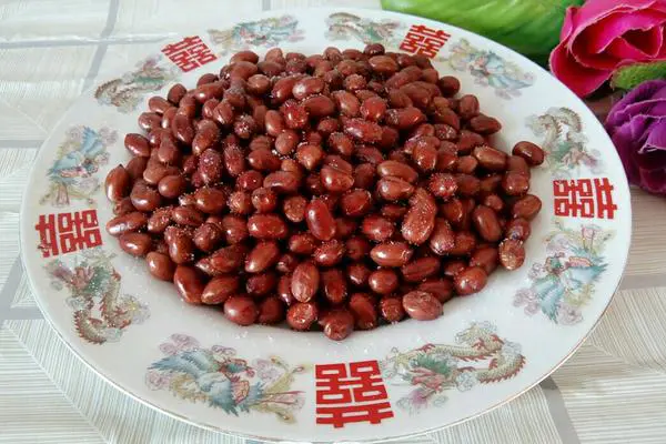 炒花生米