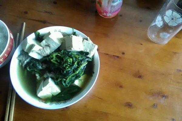 豆腐豌豆尖汤