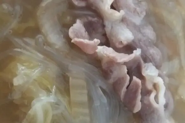 酸白菜羊肉粉丝汤