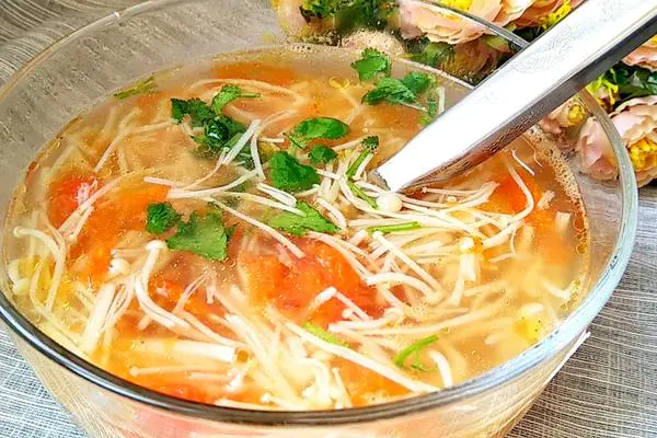 金针菇汤