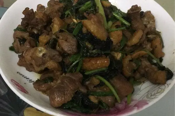 紫苏炒鸭