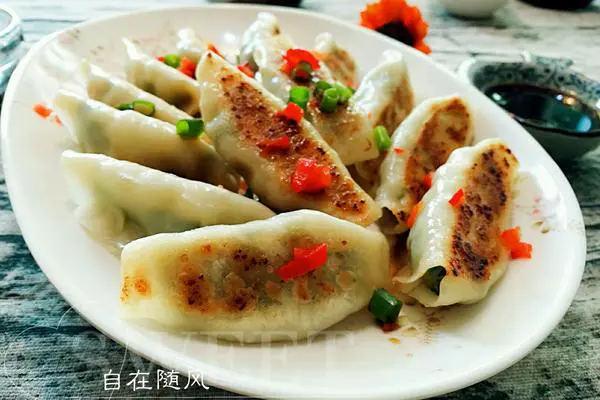 韭菜猪肉锅贴
