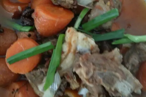 胡萝卜烧羊肉