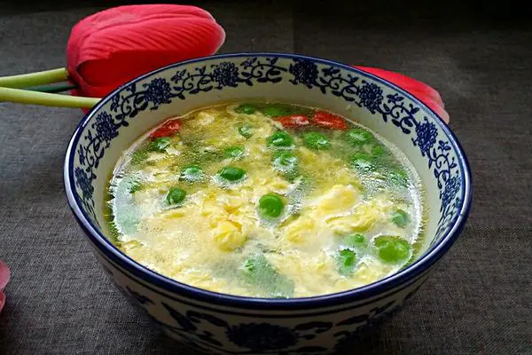 豌豆鸡蛋汤