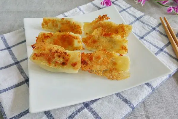 韭菜猪肉锅贴