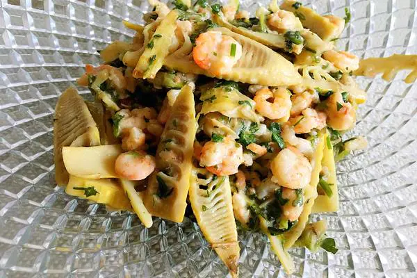 春笋荠菜炒虾仁